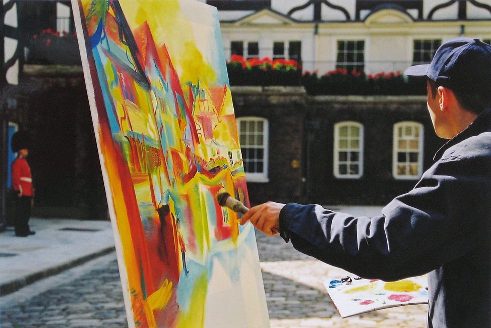 Stephen B. Whatley painting Queens House in 2000 - one of 30 paintings commissioned by the Tower of London.